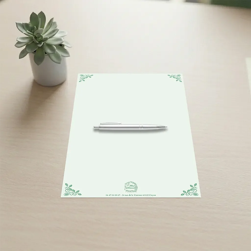 Fiche de consultation papeterie d'Elise Arnaud avec motifs végétaux en coin